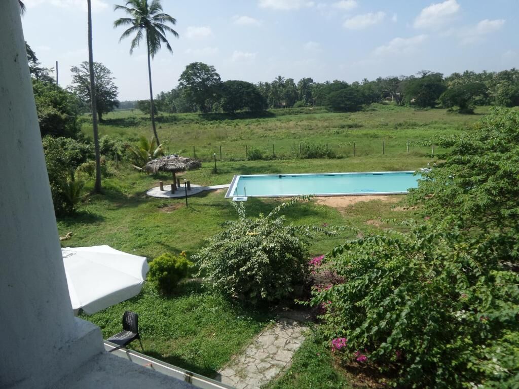 Außenpool, Liegestühle