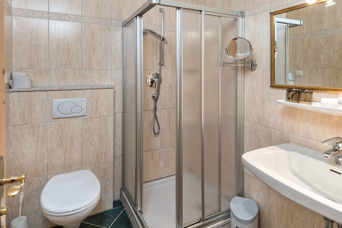 shower, free toiletries, hair dryer, bathrobes