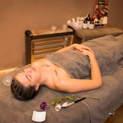 Sauna, hot tub, steam room, body treatments, hot stone massages