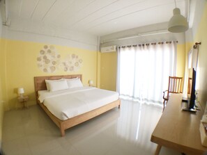 XXSuperior Double Room with Balcony, Sea View | Rollaway beds, free WiFi - Double Ninth Friendly Boutique Hotel (Chonburi)