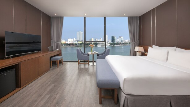 グランド ダブルルーム キングベッド 1 台 禁煙 浴槽