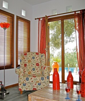 Honeymoon Villa (Elia) | Living room | 28-inch flat-screen TV with digital channels, TV - Poikilma Alonissos Villas (Alonissos)