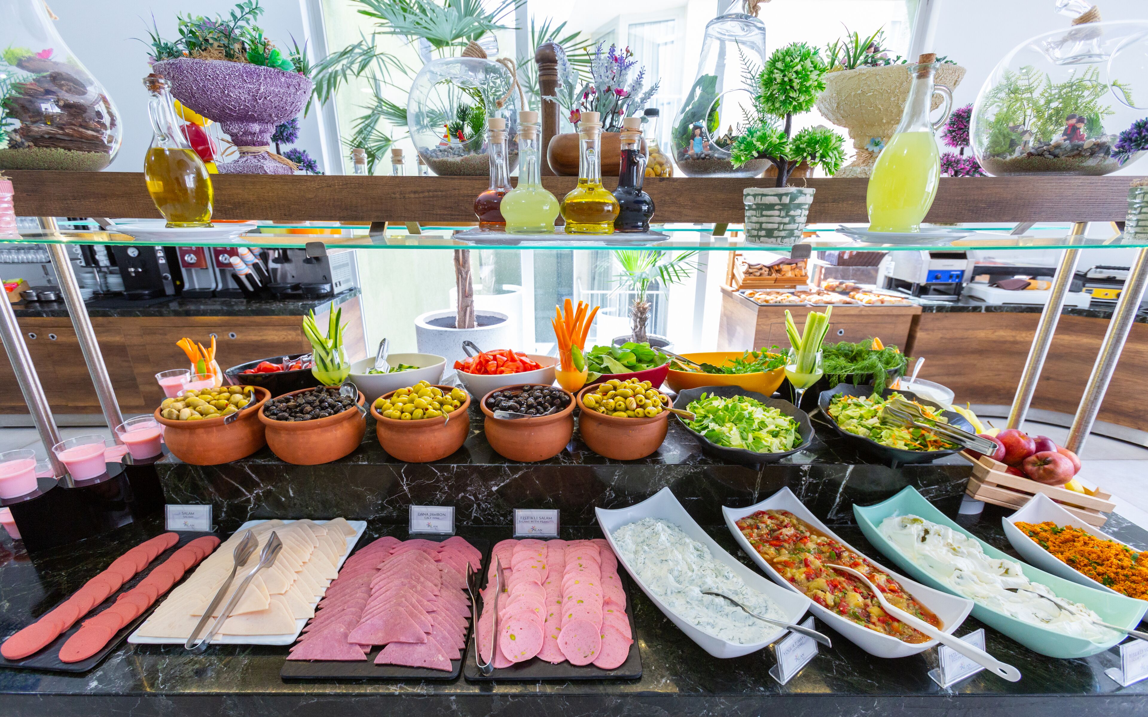 Desayuno típico de la región gratuito y diario