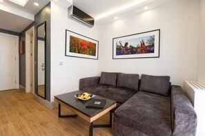 Junior Suite, 2 Bedrooms | Premium bedding, minibar, in-room safe, laptop workspace - Alan Suites (Edirne)