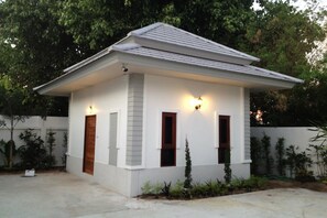 Exterior - The Sixnature Resort Bangsaen (Chonburi)