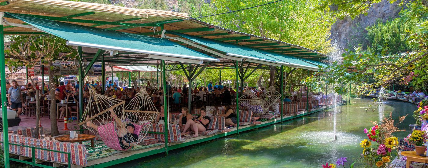 Frokost, lunsj og middag serveres