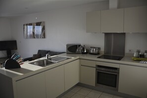 Apartment, Private Bathroom | Private kitchen - Alexander Apartments Liverpool (Liverpool)