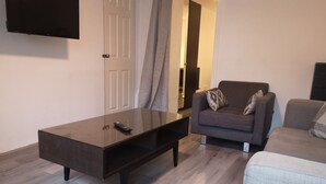 Apartment | Living area - Glasgow Hampden Garden Apartment (Glasgow)