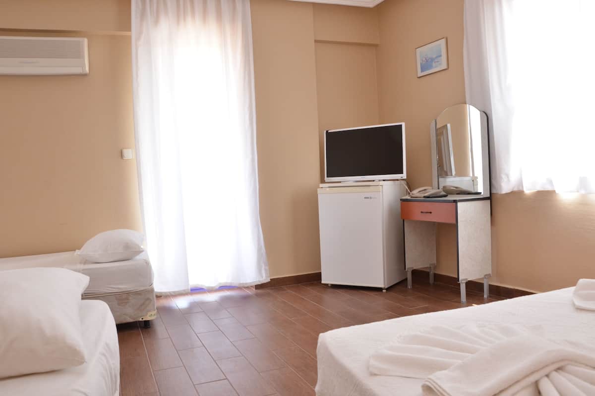 Standard Triple Room | 1 bedroom, free WiFi