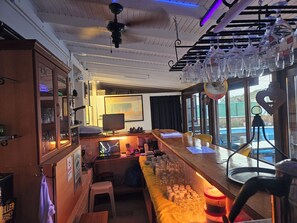 Poolside bar