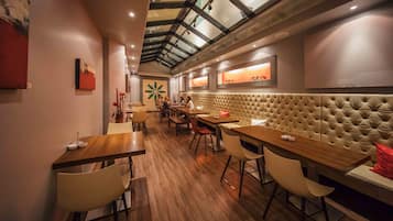 Wine bar