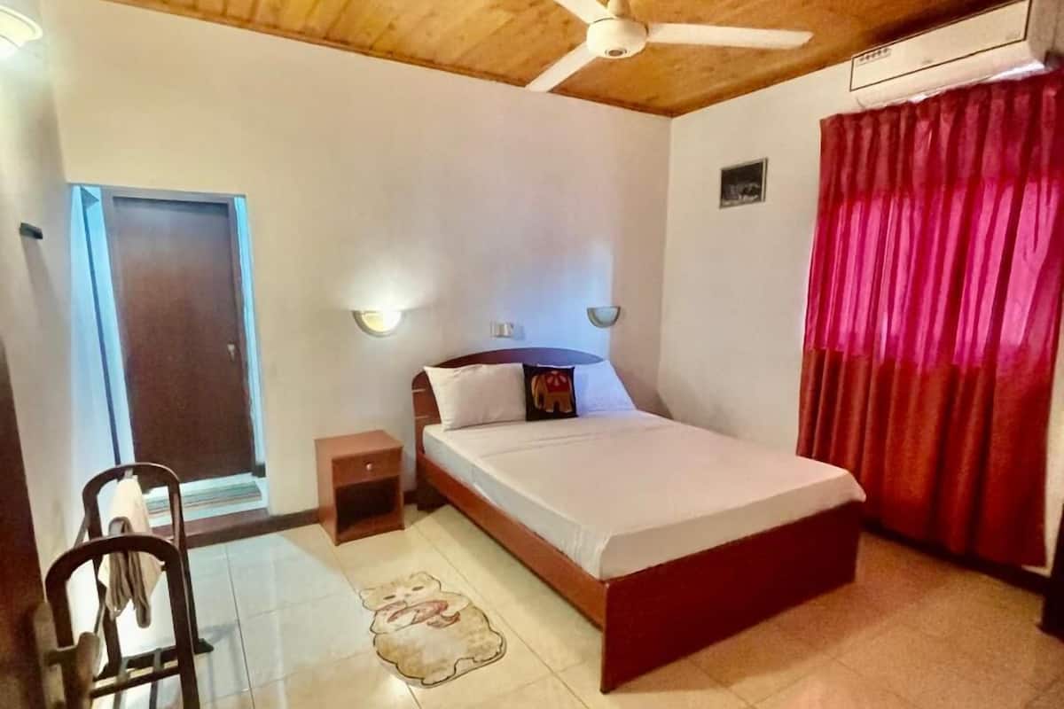 Deluxe-Doppelzimmer, 1 Schlafzimmer | Schreibtisch, kostenloses WLAN, Bettwäsche