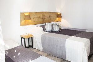 Standard Double Room, Terrace | Premium bedding, minibar, desk, iron/ironing board