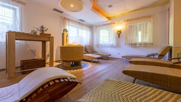 Sauna, bain à remous, hammam