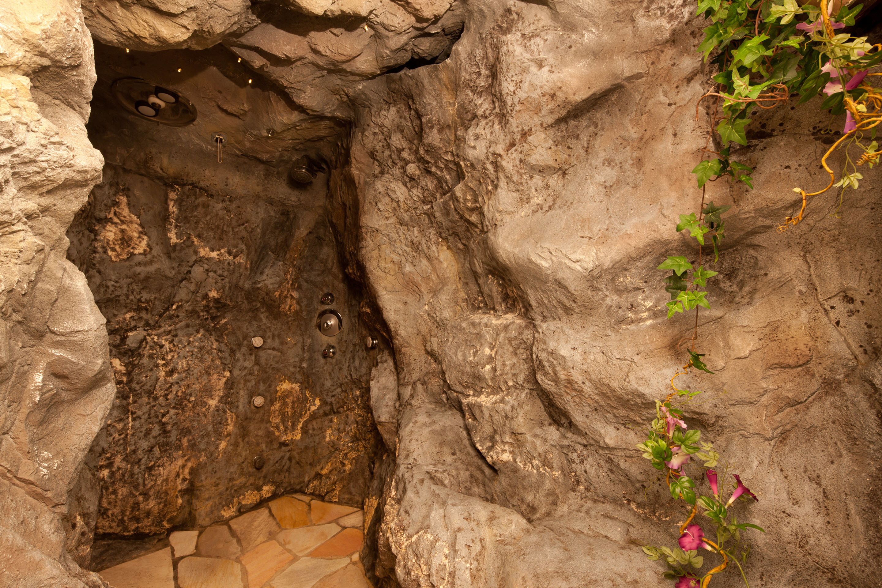 sauna, hot tub, steam room
