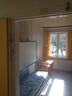 Quadruple Room | Desk, iron/ironing board, free cots/infant beds, free WiFi