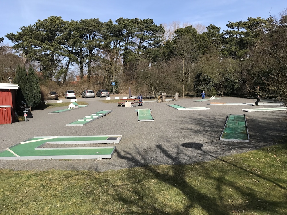 Rønne Vandrerhjem by null