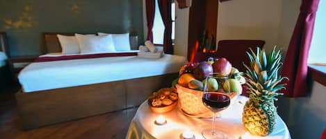 Minibar, coffres-forts dans les chambres, bureau, chambres insonorisées