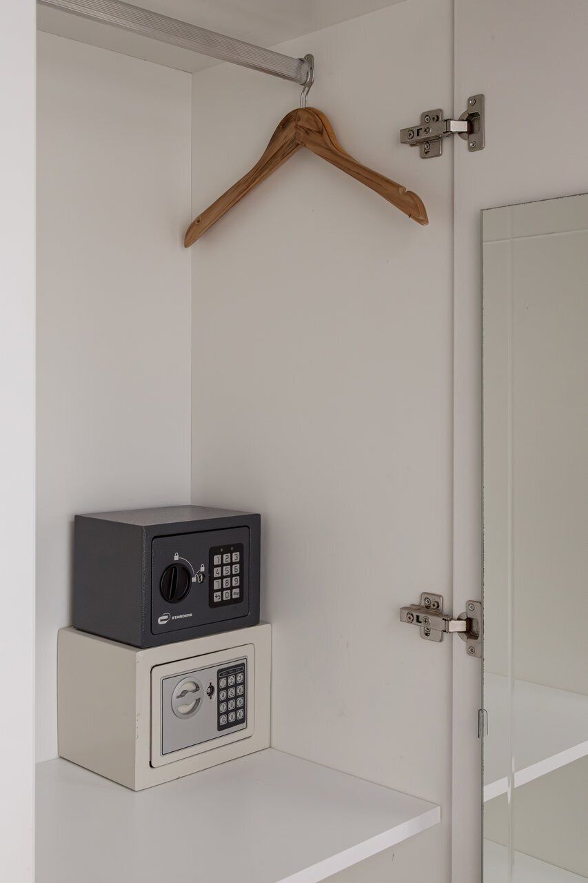 Economy Double or Twin Room, 1 Bedroom, Non Smoking | In-room safe, soundproofing, free WiFi, bed sheets