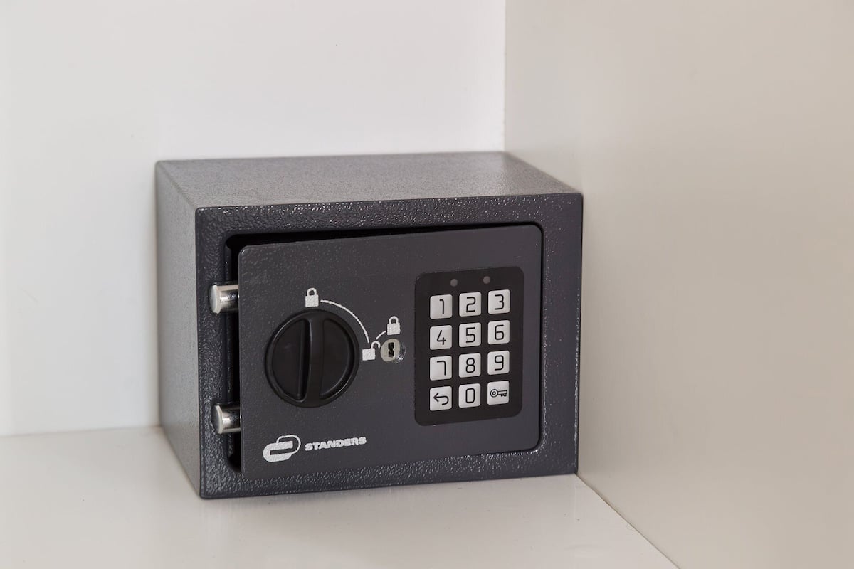 Superior Double or Twin Room | In-room safe, soundproofing, free WiFi, bed sheets