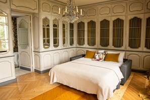 Quarto casal luxo, suíte, vista para o jardim (Suite au Château )