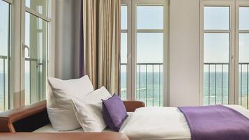 Exclusive Double Room, 1 Double Bed with Sofa bed, Non Smoking, Ocean View | In-room safe, desk, iron/ironing board, free WiFi