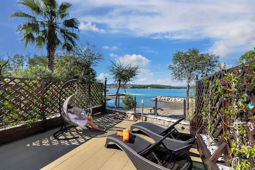 Soline Bay Seashore Residence