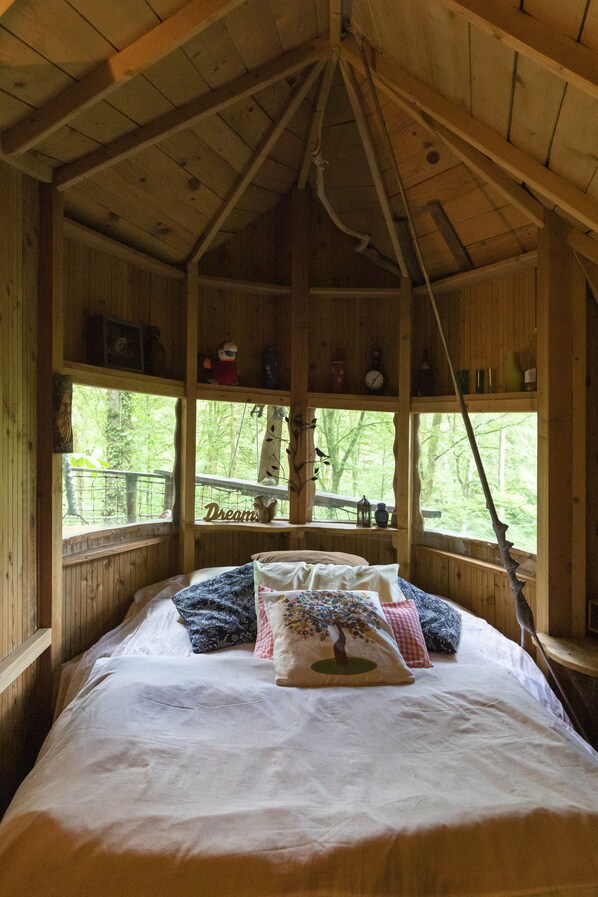 Tree House Romantique (Dream)