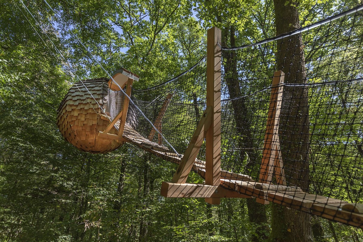 Basic Tree House | Premium bedding, bed sheets