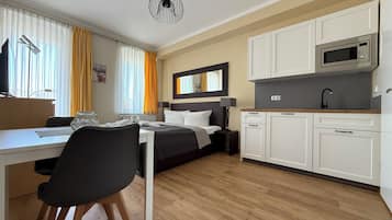 Comfort apartman | 1 hálószoba, íróasztal és hangszigetelés