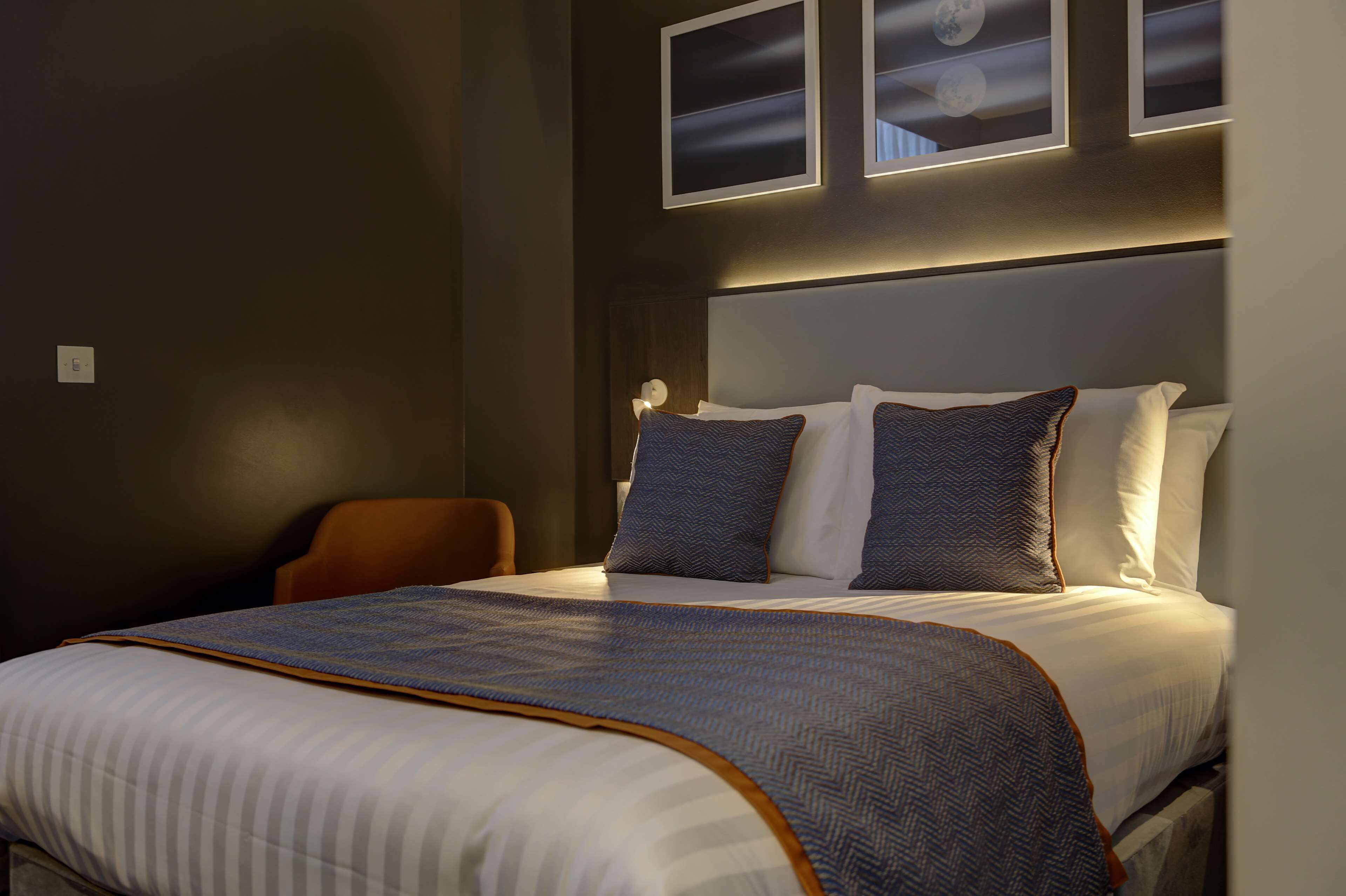 in-room safe, desk, soundproofing, iron/ironing board