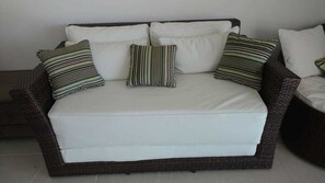 2 bedrooms, in-room safe, laptop workspace, blackout curtains