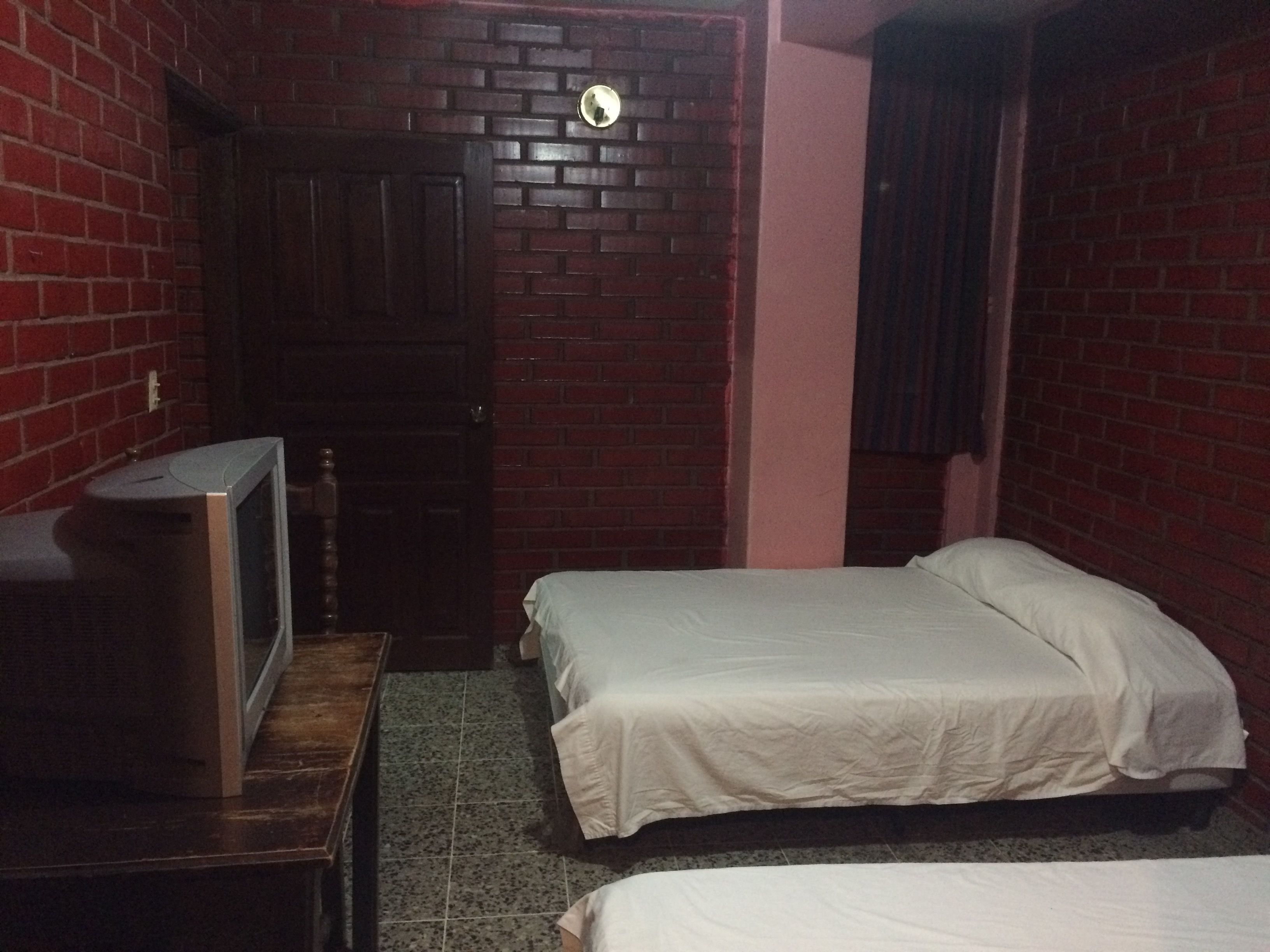 double room | free wifi, bed sheets