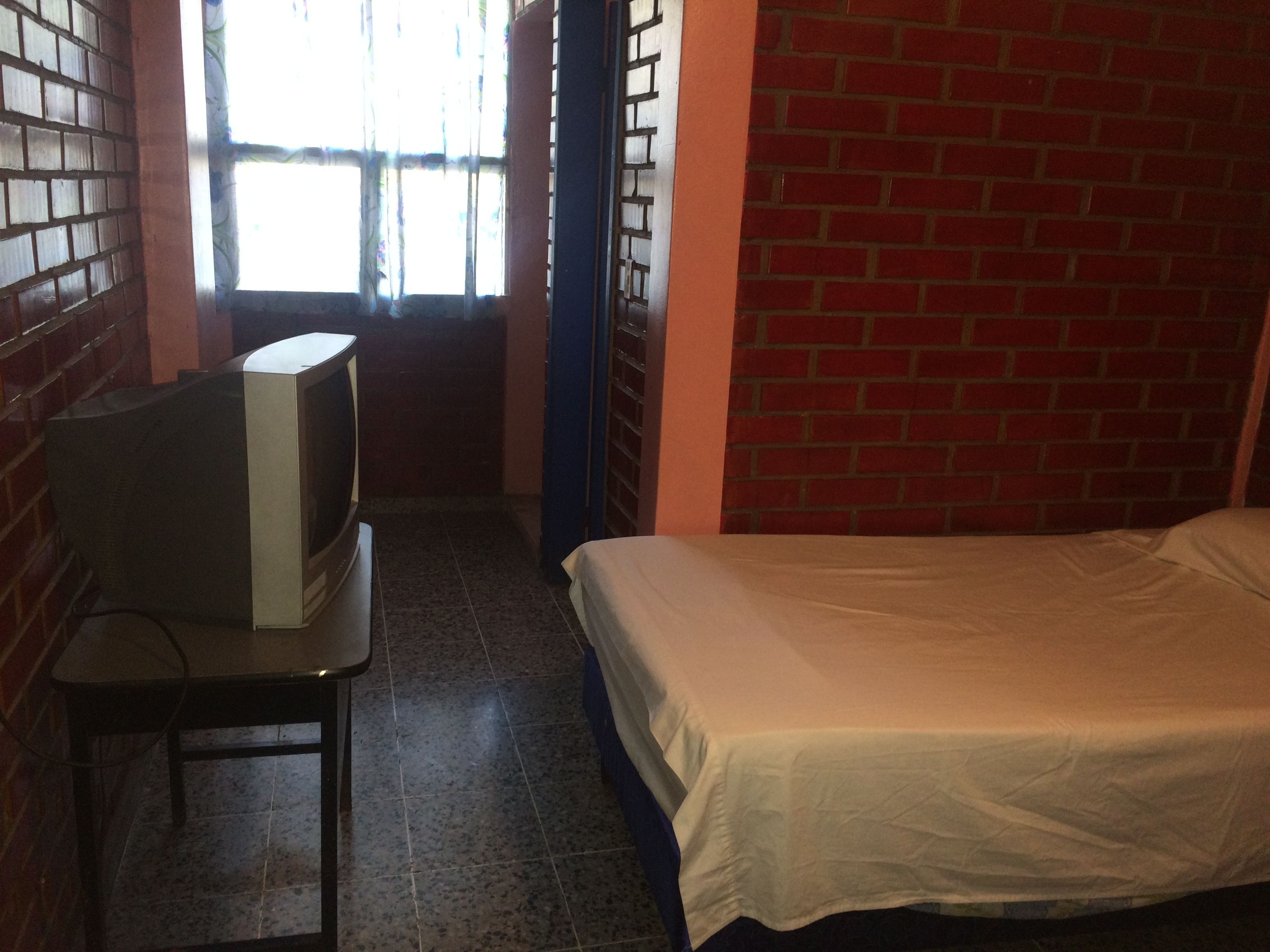 double room | free wifi, bed sheets