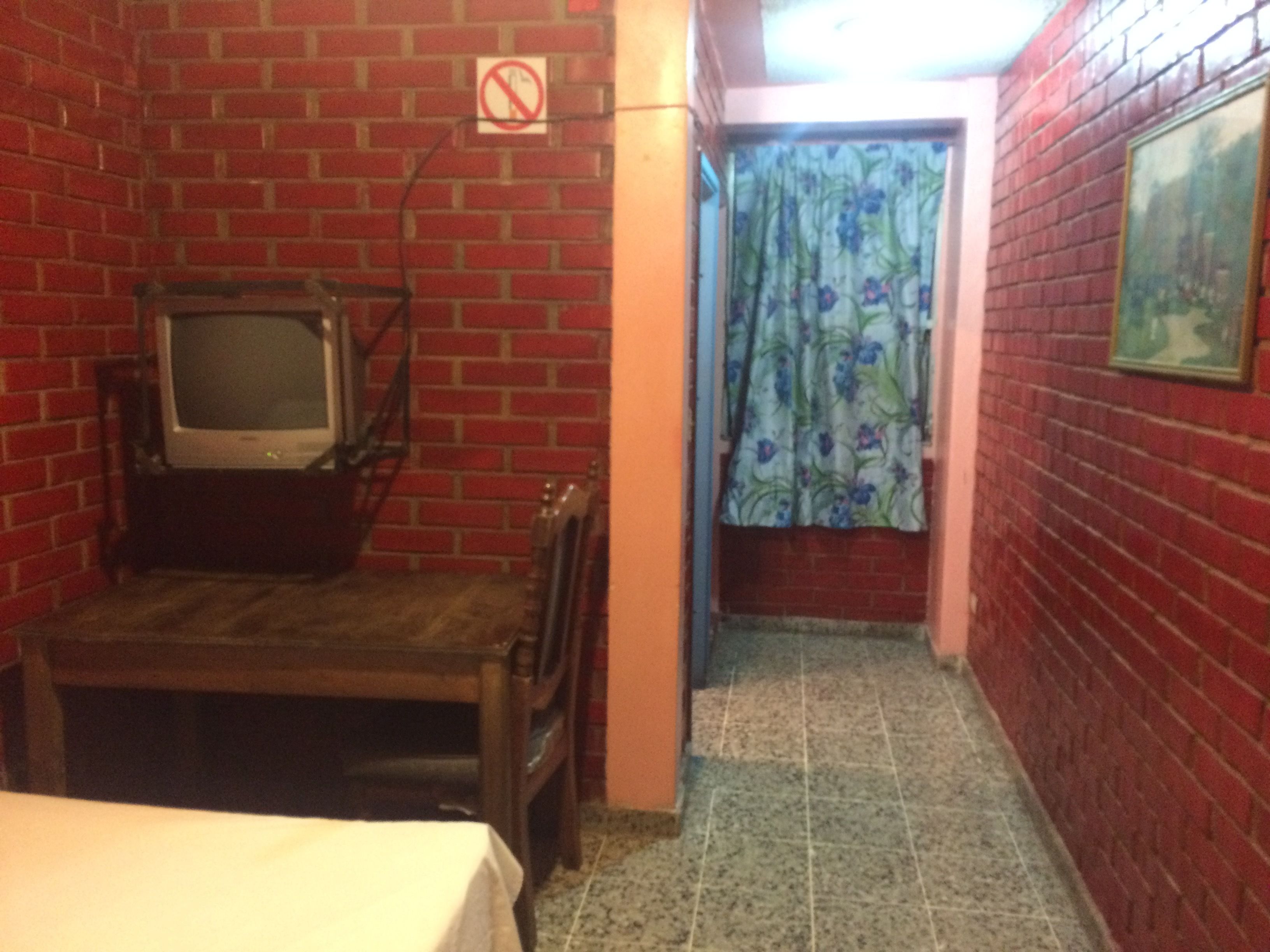 double room | free wifi, bed sheets