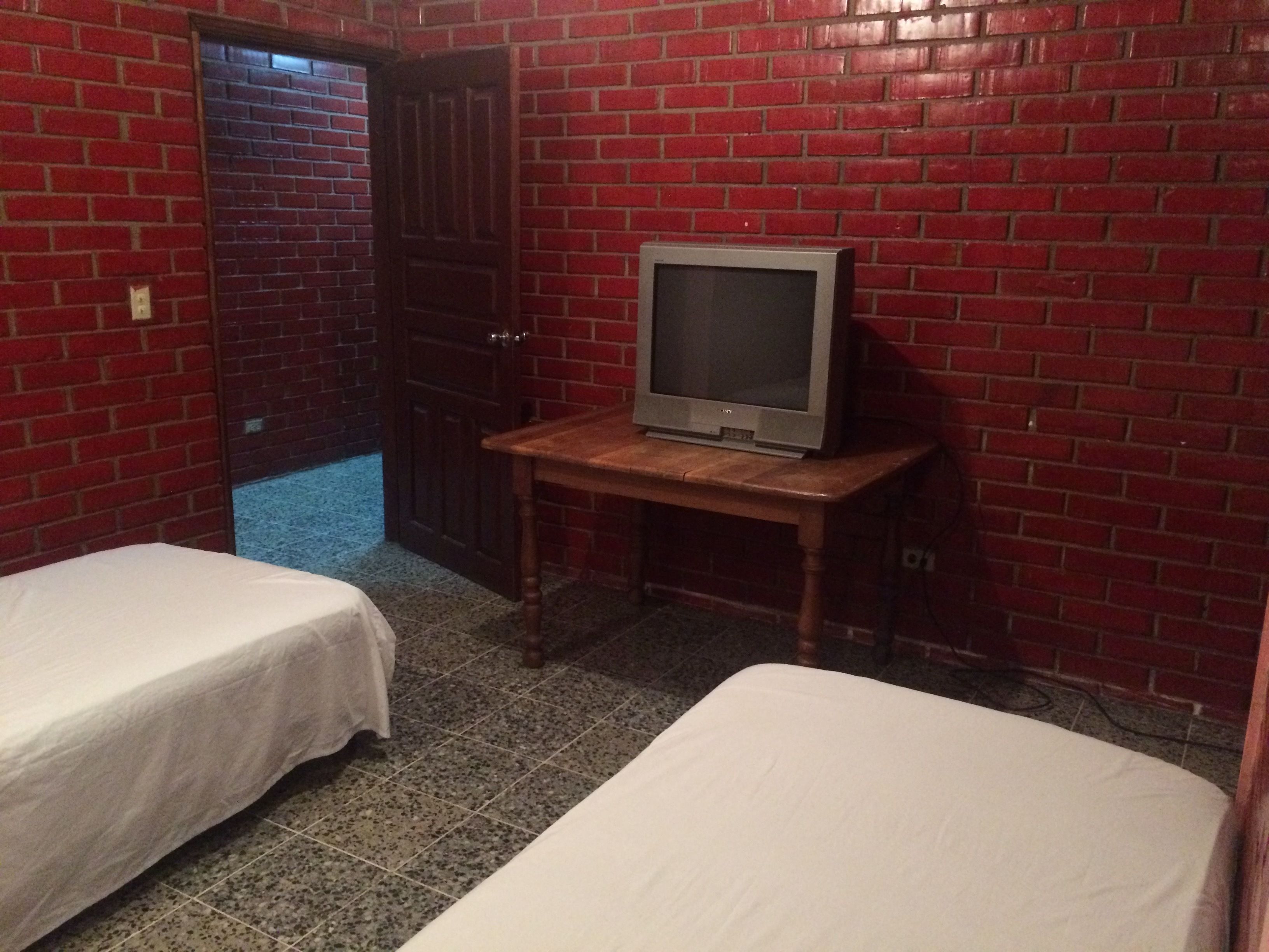 triple room | free wifi, bed sheets
