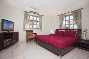 คอมฟอร์ทวิลล่า, 4 ห้องนอน | 1 ห้องนอน, เครื่องนอนระดับพรีเมียม, Wi-Fi ฟรี, ผ้าปูที่นอน