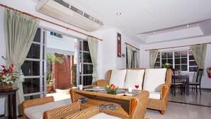 Unclassified image, 5 of 25, button - Baan Phailin (Pattaya)
