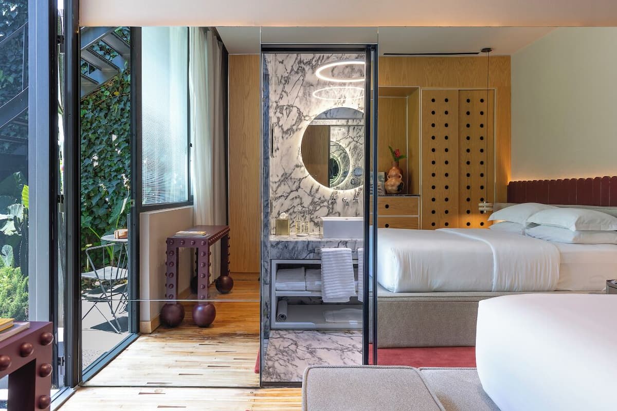 Chambre Standard (Verde) | Literie de qualité, coffre-fort, rideaux d’obscurcissement