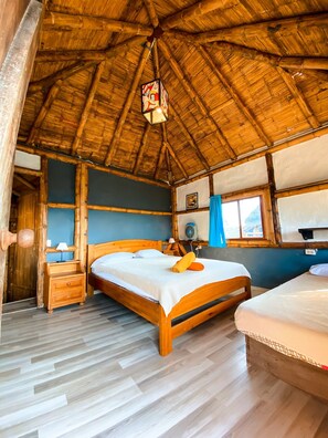 Panoramic Double Room | Premium bedding, down comforters, free WiFi, bed sheets - La Facha Hostel Restaurant Surf (Muisne)
