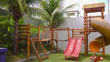 Außen-Kinderspielplatz