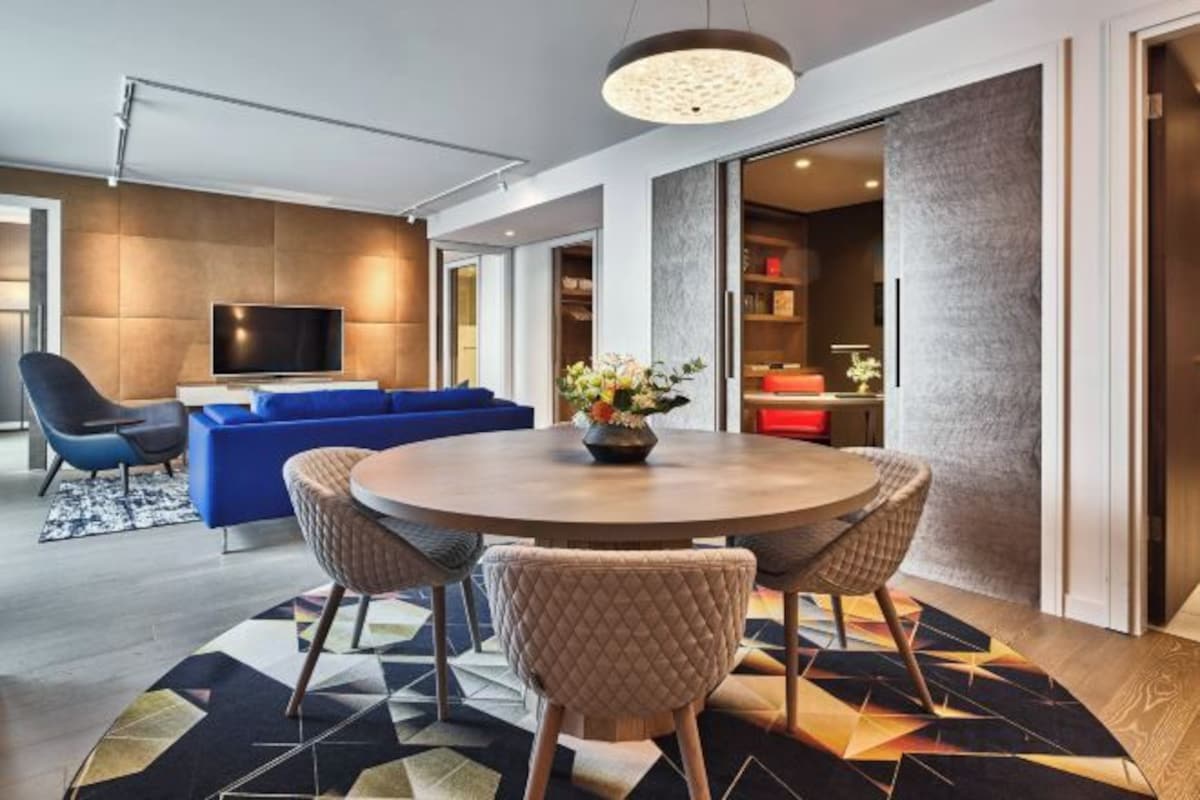 Ambassador Suite