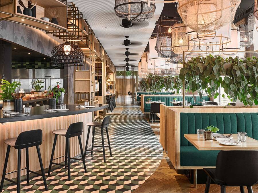 Breakfast, dinner, brunch served; alfresco dining