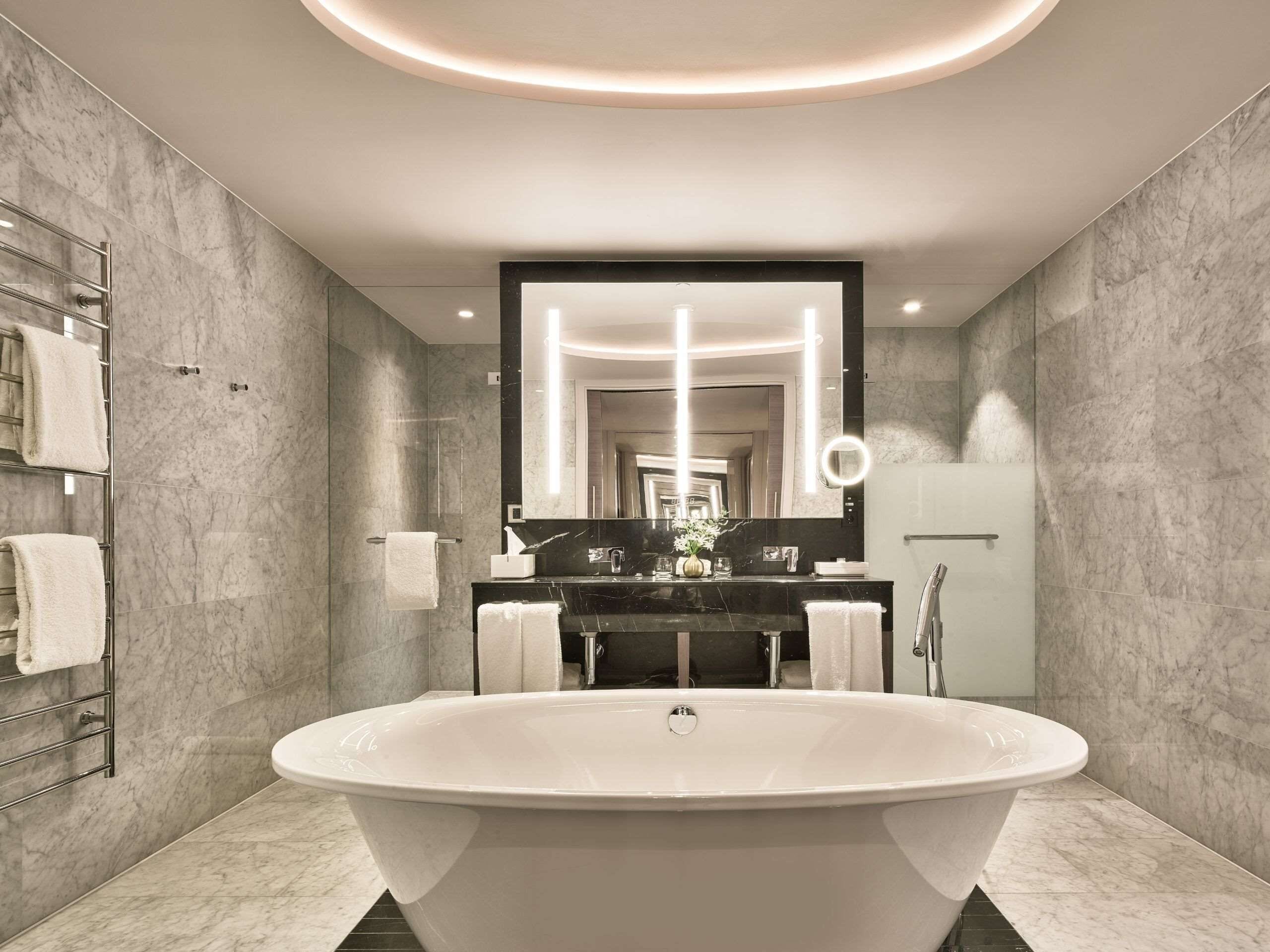 suite (spinoza suite) | minibar, in-room safe, desk, laptop workspace