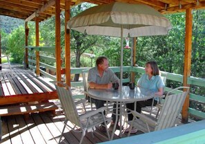 Hytte (Green Cabin) | Terrasse/gårdhave