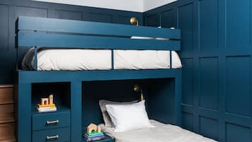 Betsy - Two Bedroom Family Loft (2nd Floor) | Egyptian cotton sheets, premium bedding, down duvets, pillow-top beds