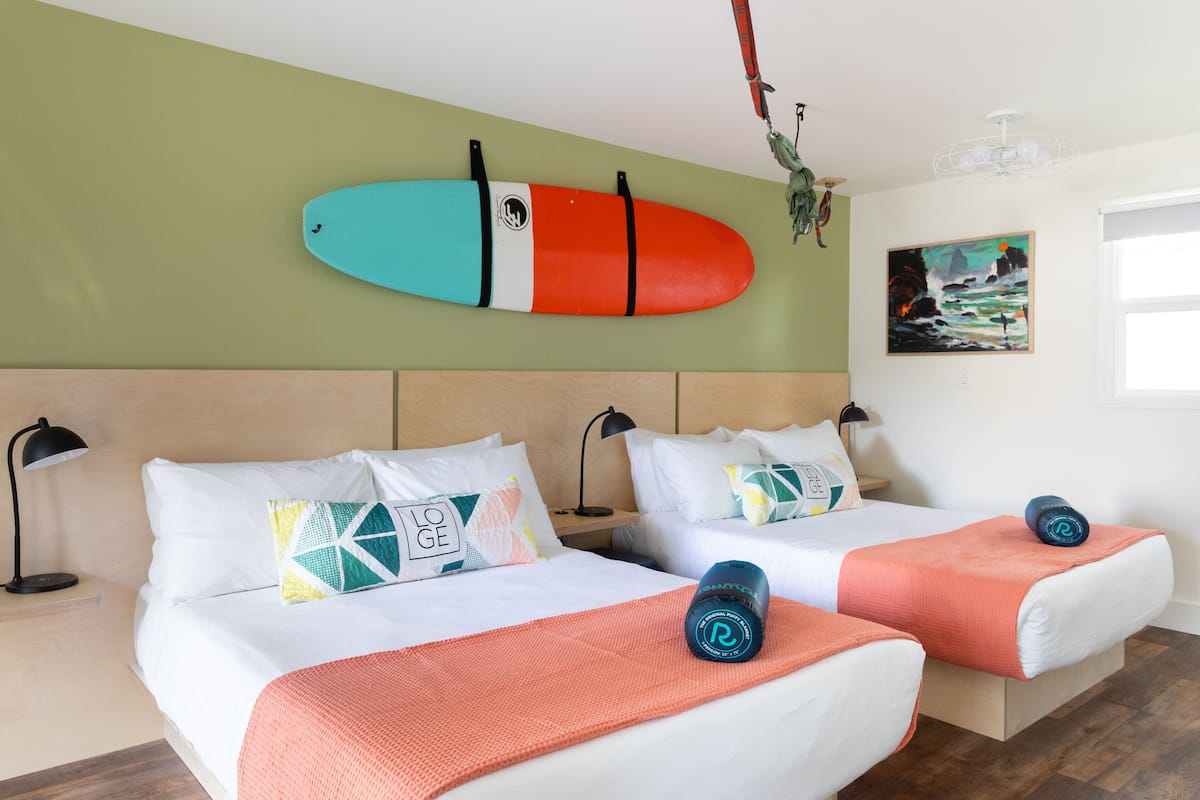 Double Full with Sleeper Sofa | Desk, free WiFi, bed sheets