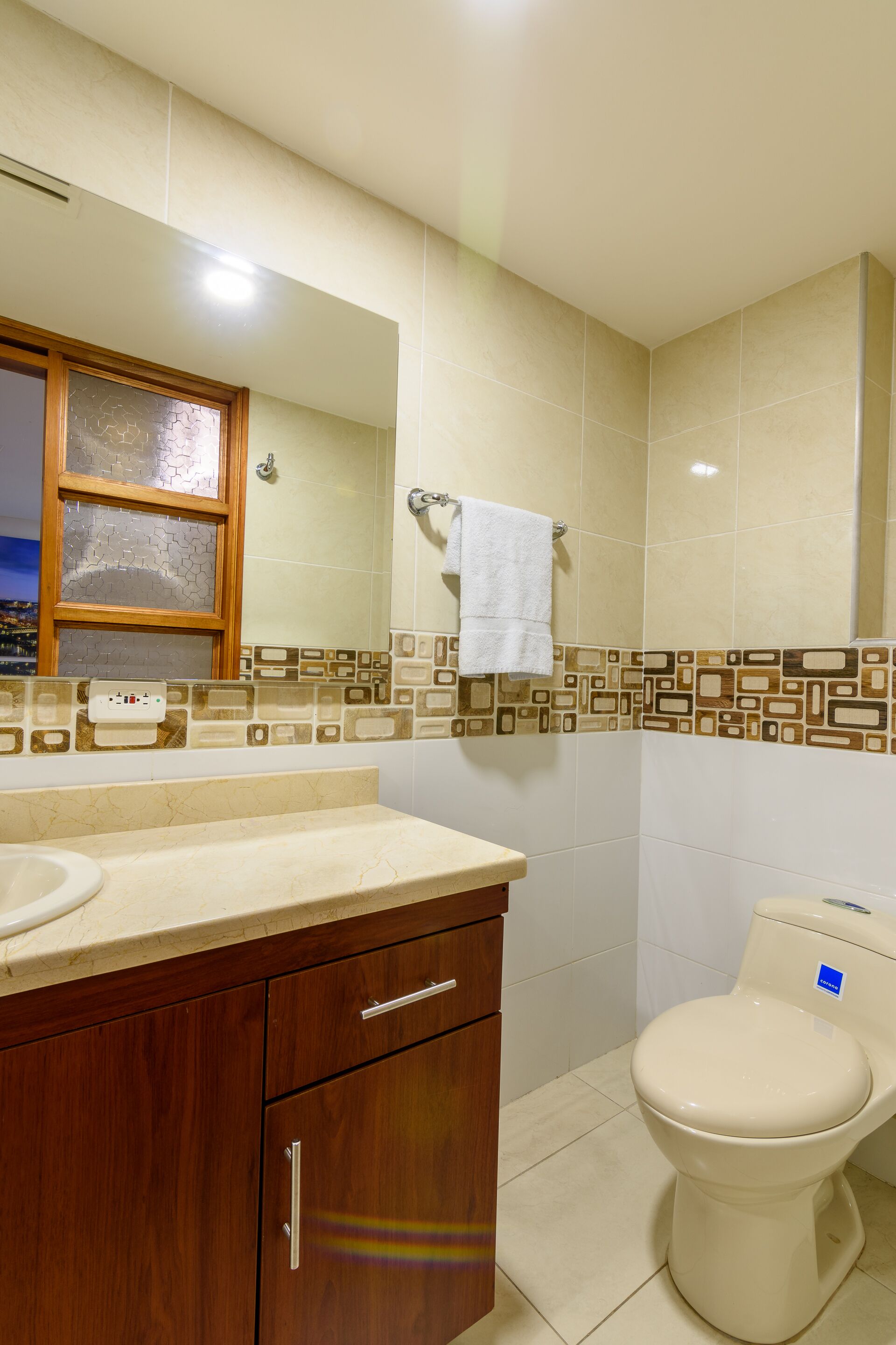 triple room | bathroom | shower, free toiletries, towels, soap