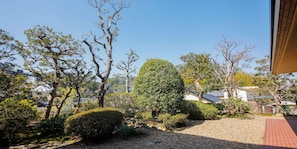 DOUBLE ROOM | Garden view