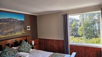 Roland Spa Cottage | View from room